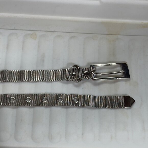 Vintage Metallic Mesh Belt Silver Buckle Detail Adjustable Grommets Size 36 - Picture 6 of 9